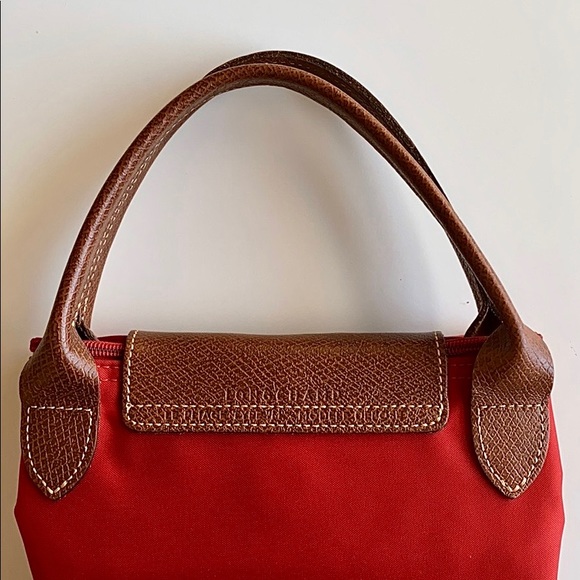Longchamp Hand Bag “Le Pliage” in Red♥️ - Picture 3 of 7